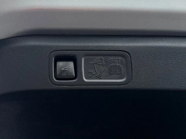 2022 Ford Expedition 4th Gen - Image 11 of 21