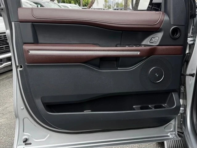 2022 Ford Expedition 4th Gen - Image 14 of 21