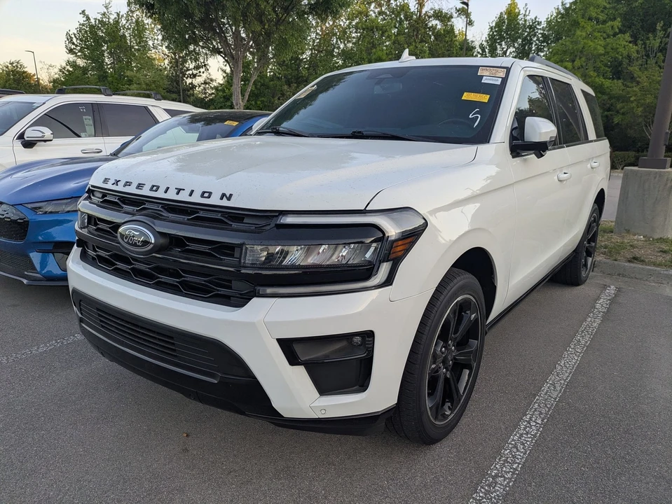2022 Ford Expedition 4th Gen - Image 3 of 4