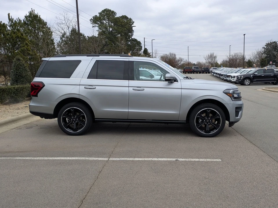 2022 Ford Expedition 4th Gen - Image 3 of 21