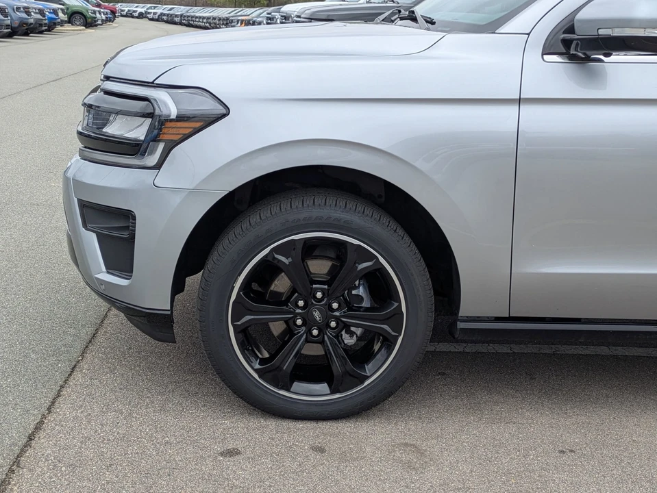 2022 Ford Expedition 4th Gen - Image 11 of 21