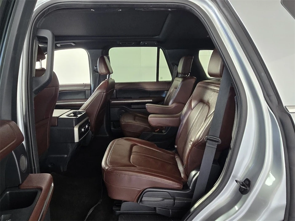 2022 Ford Expedition 4th Gen - Image 8 of 12
