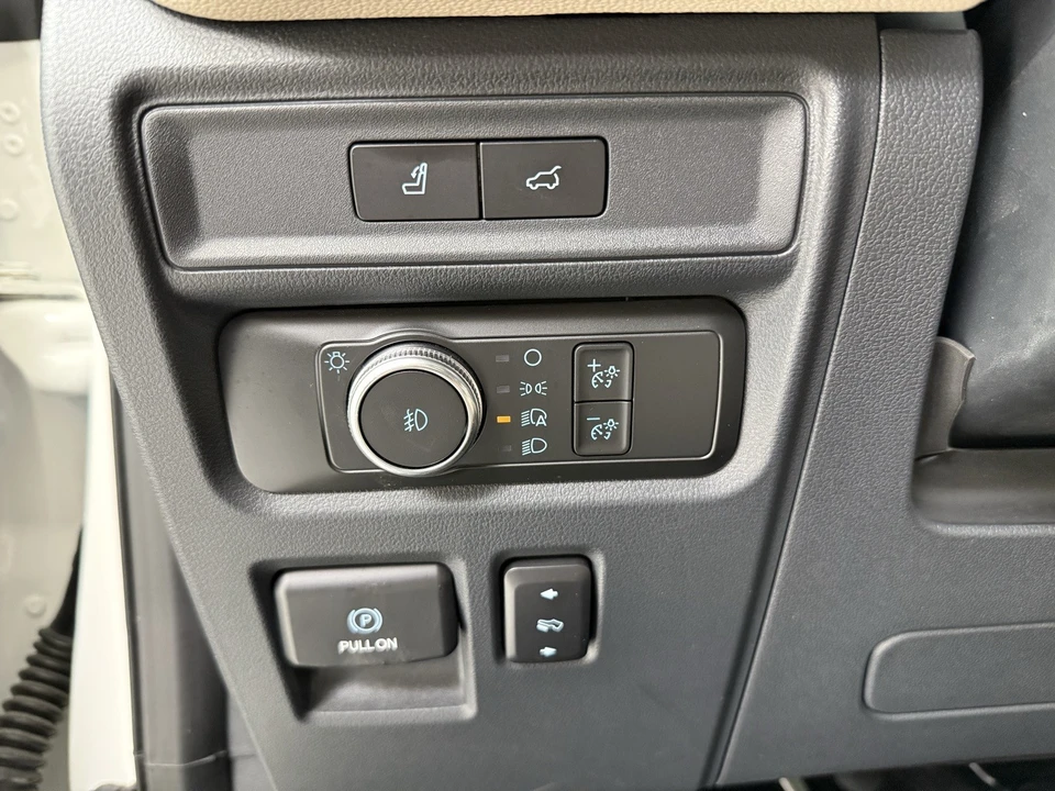 2022 Ford Expedition 4th Gen - Image 14 of 21