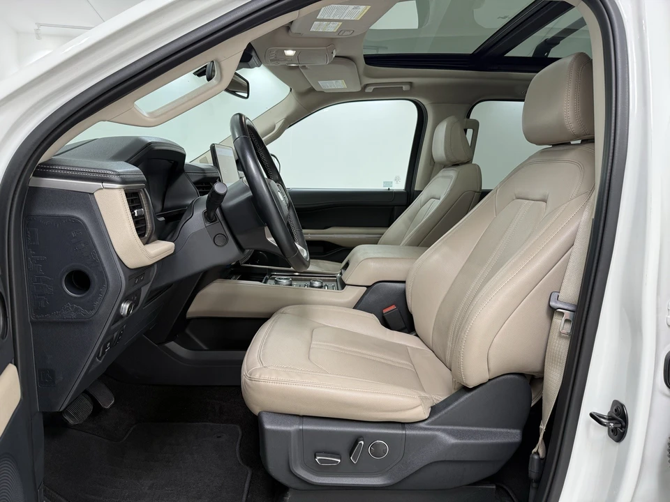 2022 Ford Expedition 4th Gen - Image 15 of 21