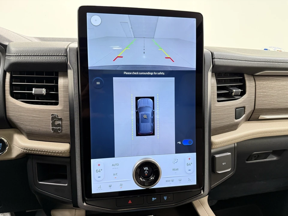 2022 Ford Expedition 4th Gen - Image 19 of 21