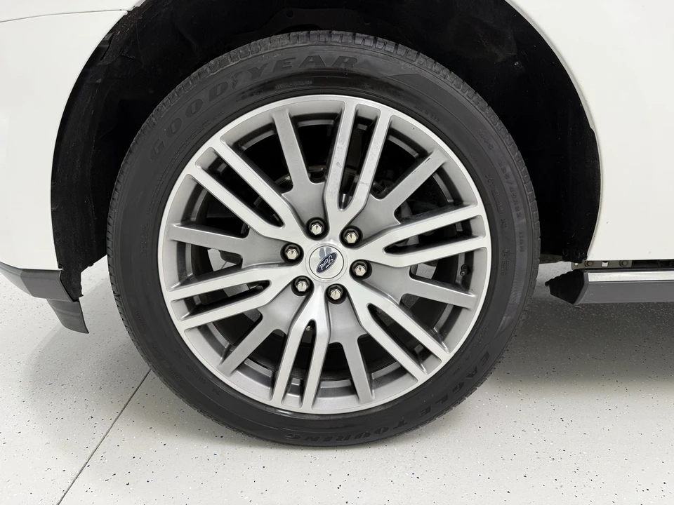 2022 Ford Expedition 4th Gen - Image 11 of 21