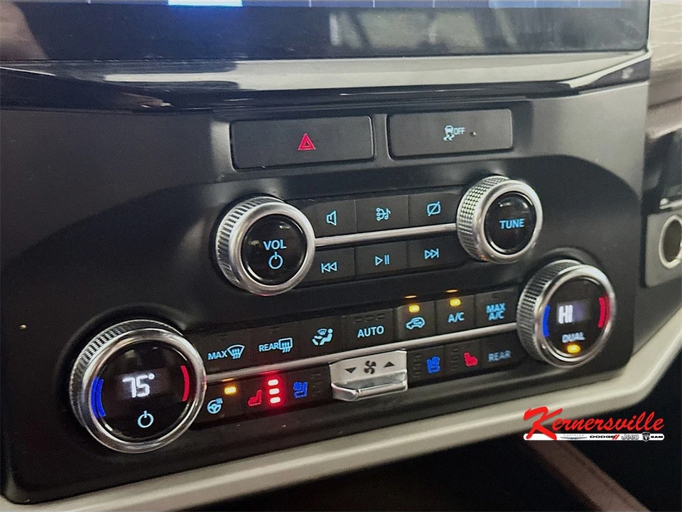 2022 Ford Expedition 4th Gen - Image 18 of 21