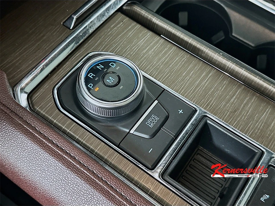 2022 Ford Expedition 4th Gen - Image 16 of 21