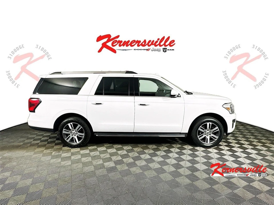 2022 Ford Expedition 4th Gen - Image 8 of 12