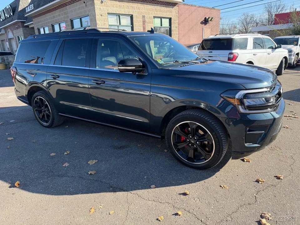 2022 Ford Expedition 4th Gen - Image 7 of 12
