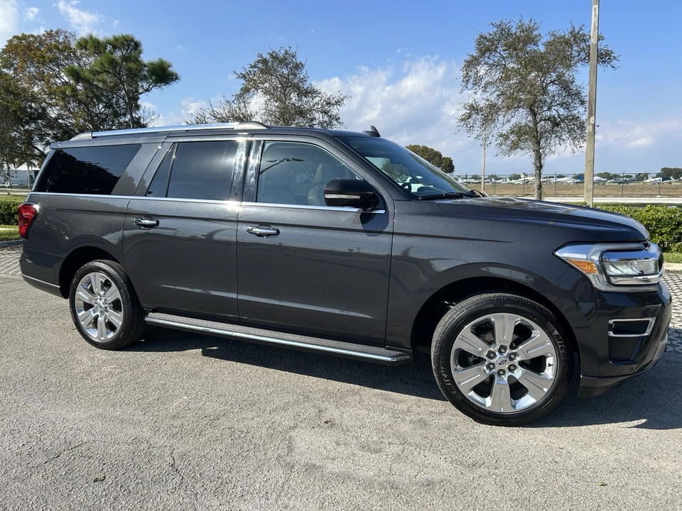 2022 Ford Expedition 4th Gen - Image 10 of 21