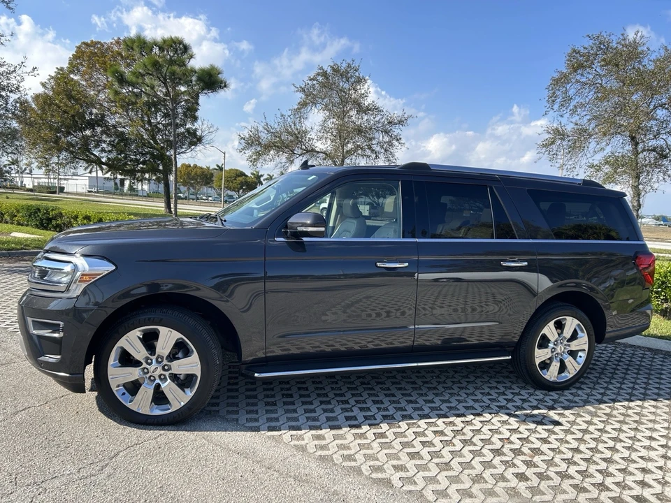 2022 Ford Expedition 4th Gen - Image 3 of 21