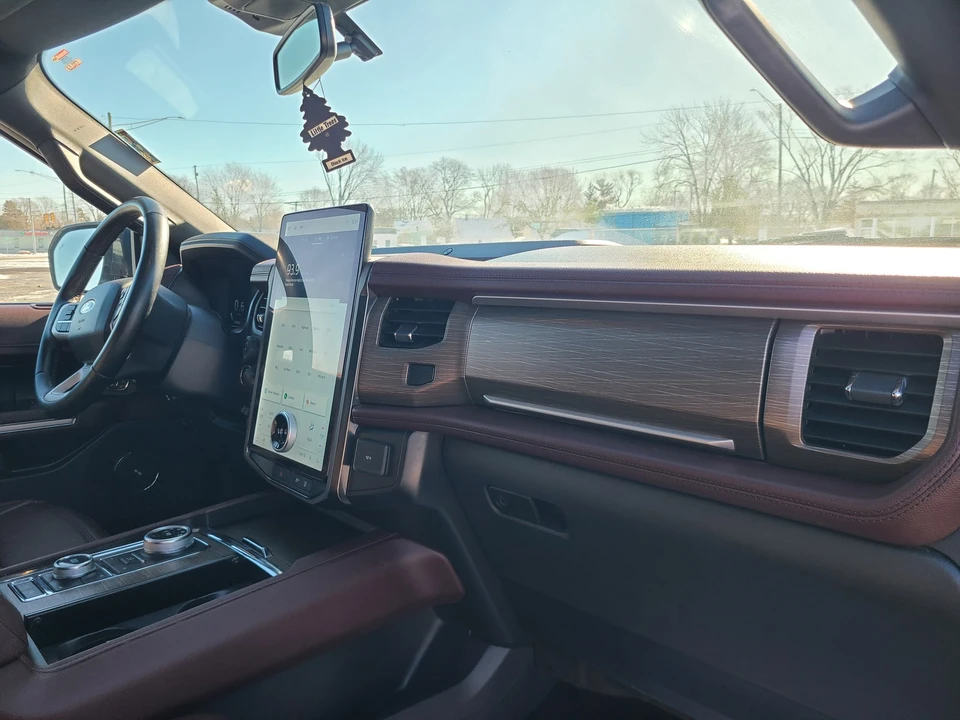 2022 Ford Expedition 4th Gen - Image 18 of 21