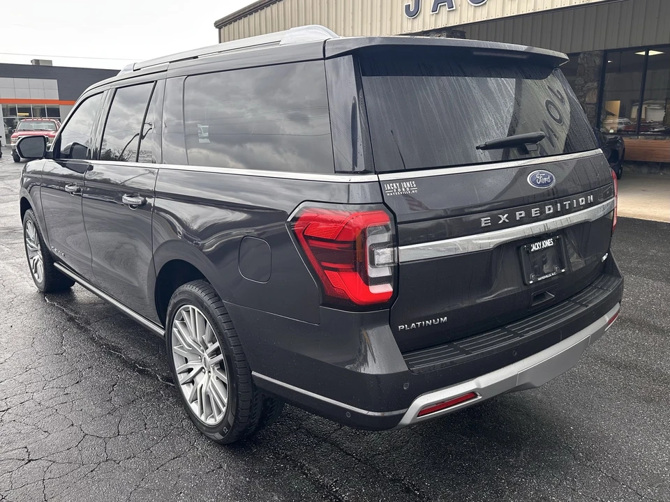 2022 Ford Expedition 4th Gen - Image 8 of 12