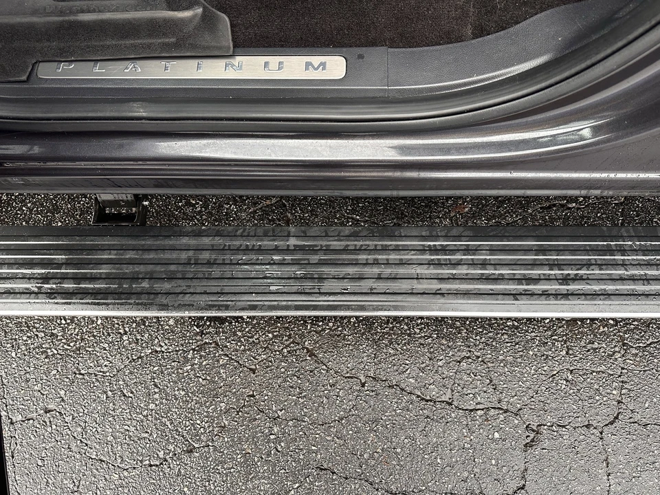 2022 Ford Expedition 4th Gen - Image 11 of 12