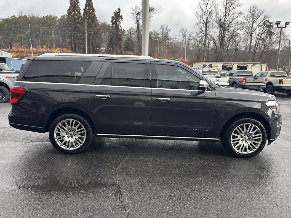 2022 Ford Expedition 4th Gen - Image 5 of 12