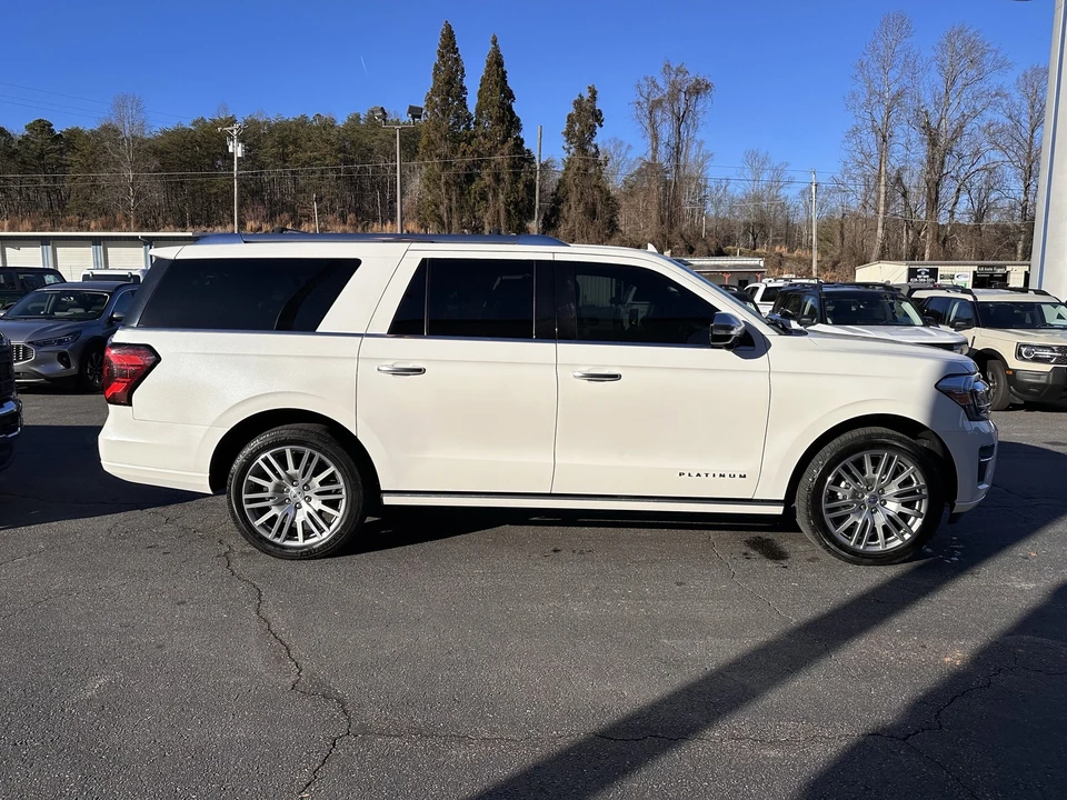 2022 Ford Expedition 4th Gen - Image 5 of 12