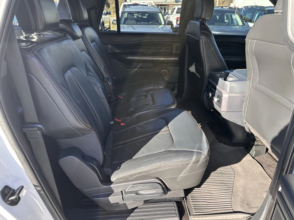 2022 Ford Expedition 4th Gen - Image 16 of 31