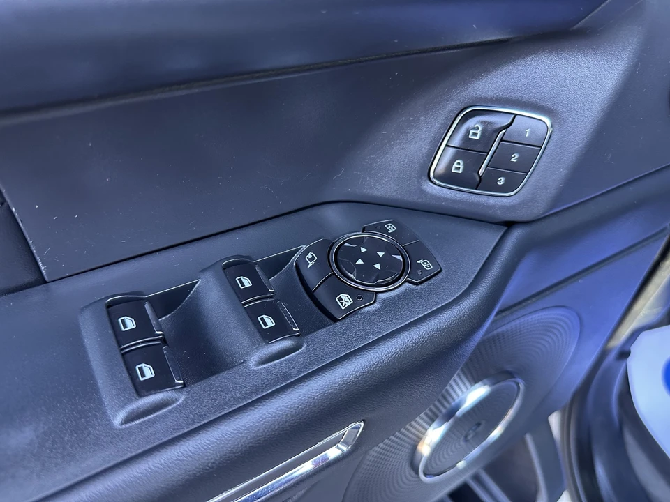 2022 Ford Expedition 4th Gen - Image 18 of 31