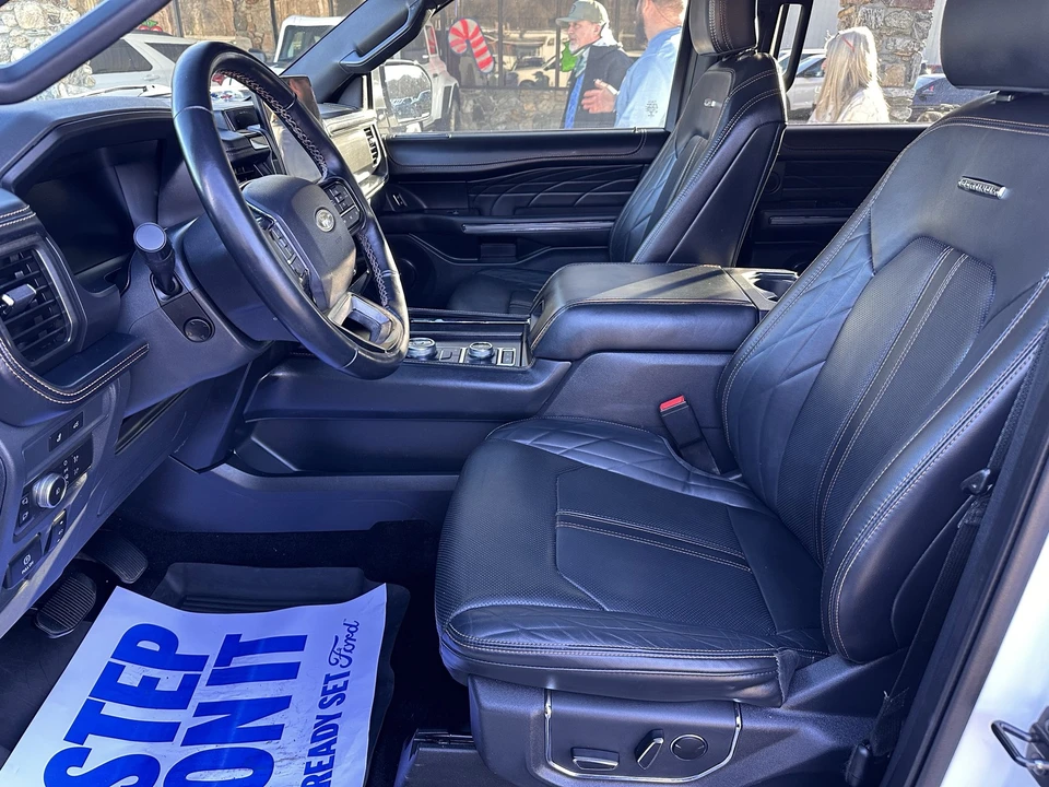2022 Ford Expedition 4th Gen - Image 10 of 12