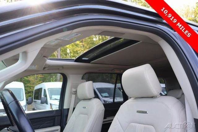 2022 Ford Expedition 4th Gen - Image 14 of 18