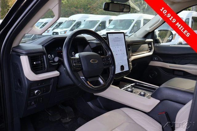2022 Ford Expedition 4th Gen - Image 11 of 18