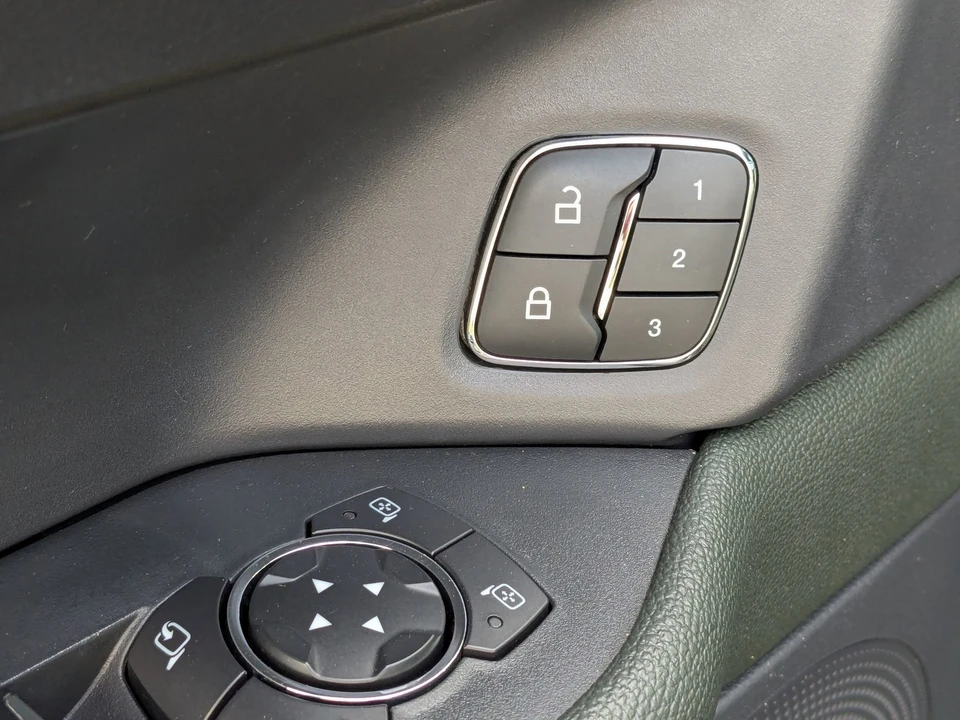 2022 Ford Expedition 4th Gen - Image 13 of 31