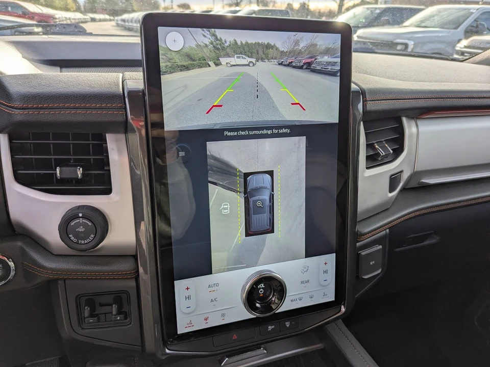 2022 Ford Expedition 4th Gen - Image 29 of 31