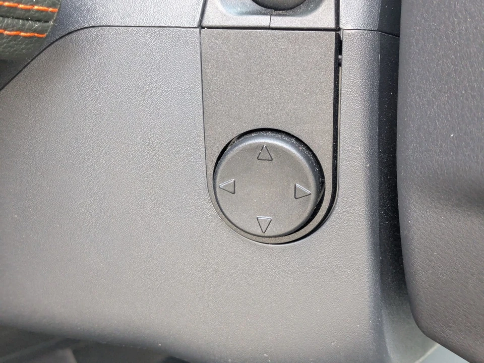2022 Ford Expedition 4th Gen - Image 19 of 31