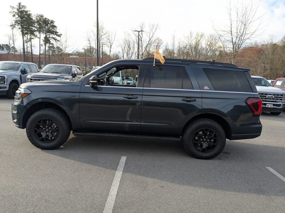 2022 Ford Expedition 4th Gen - Image 7 of 31