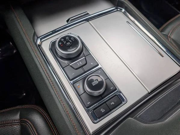 2022 Ford Expedition 4th Gen - Image 9 of 21