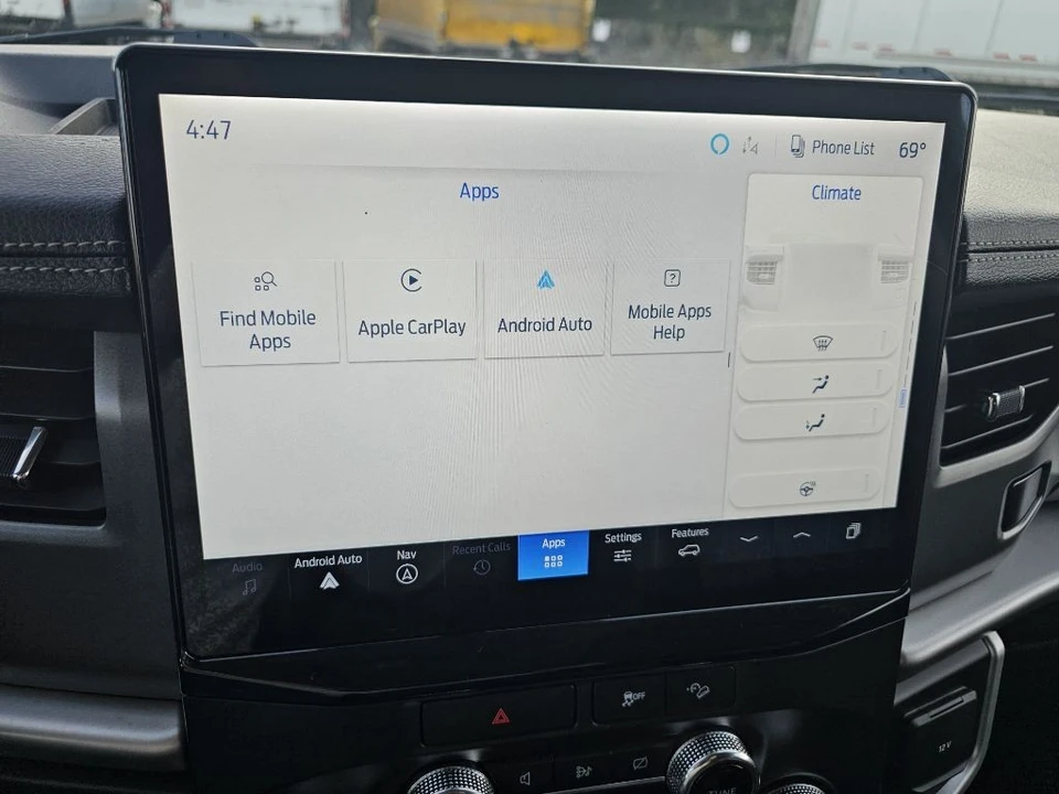 2022 Ford Expedition 4th Gen - Image 15 of 21