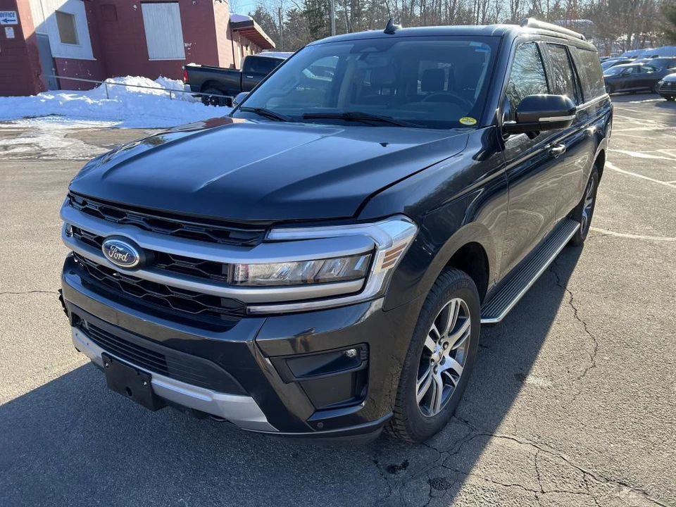 2022 Ford Expedition 4th Gen - Image 10 of 12