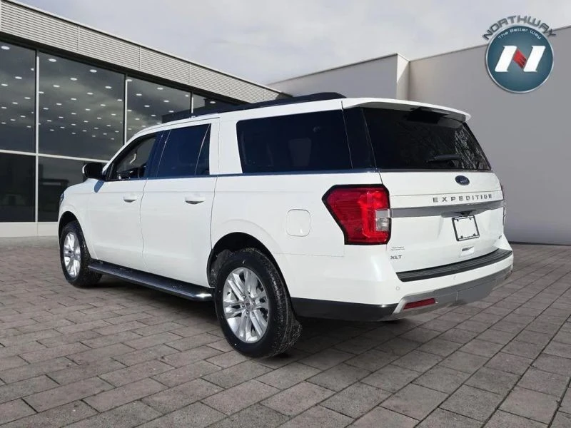2022 Ford Expedition 4th Gen - Image 11 of 12