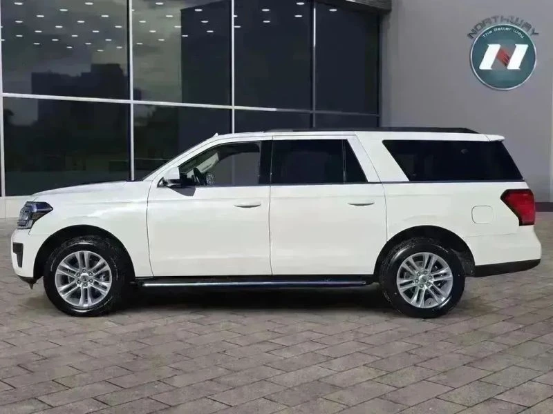 2022 Ford Expedition 5th Gen - Image 2 of 12