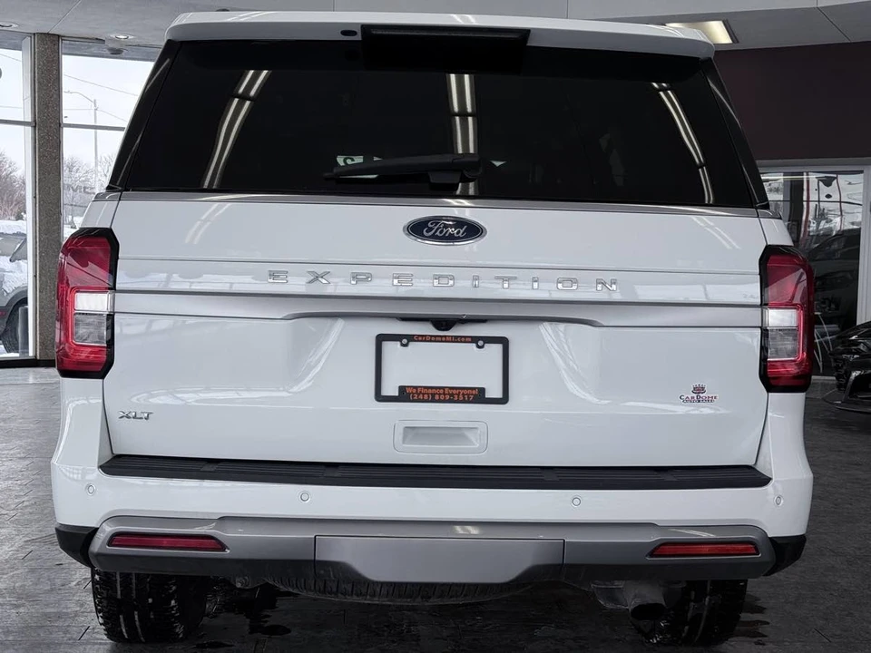 2022 Ford Expedition 4th Gen - Image 13 of 21
