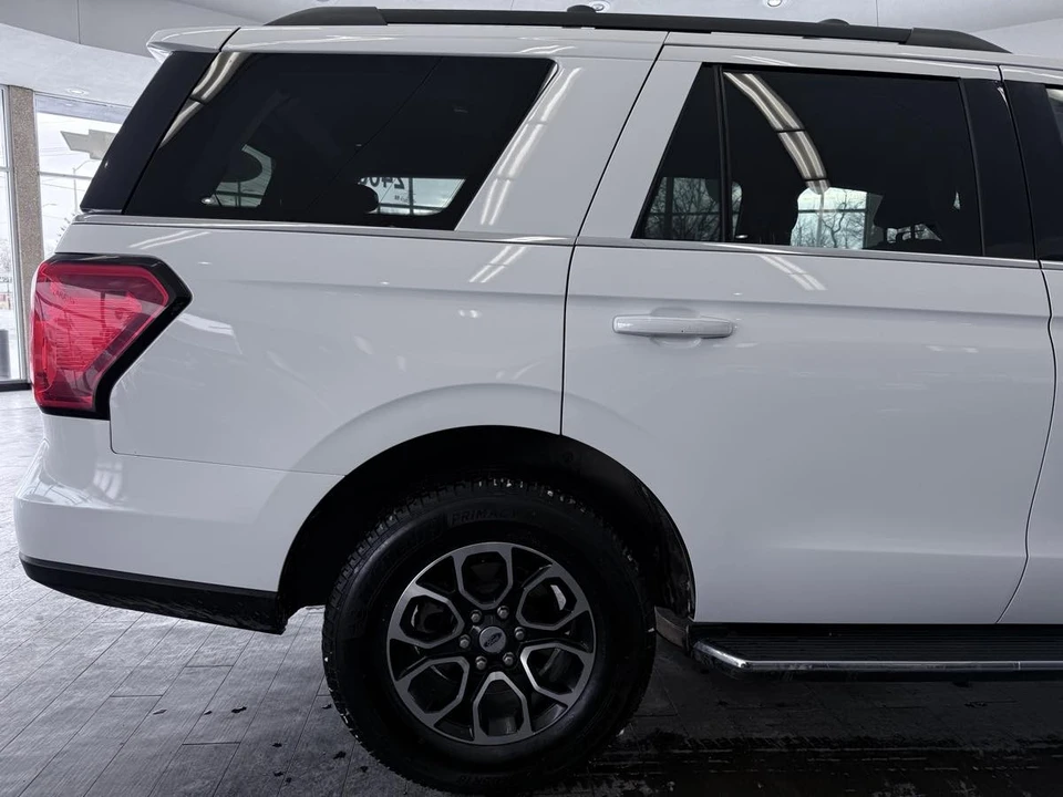 2022 Ford Expedition 4th Gen - Image 8 of 12