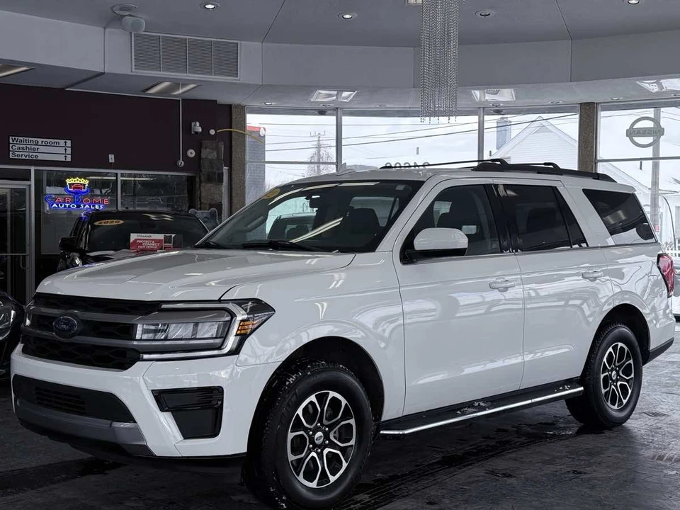 2022 Ford Expedition 4th Gen - Image 2 of 12