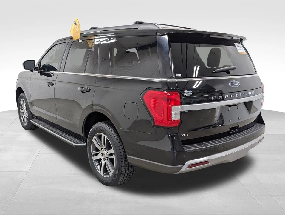 2022 Ford Expedition 4th Gen - Image 9 of 12