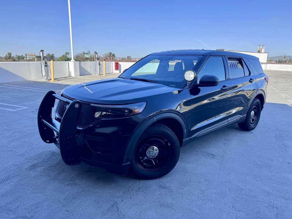 2022 Ford Explorer 6th Gen - Image 2 of 21