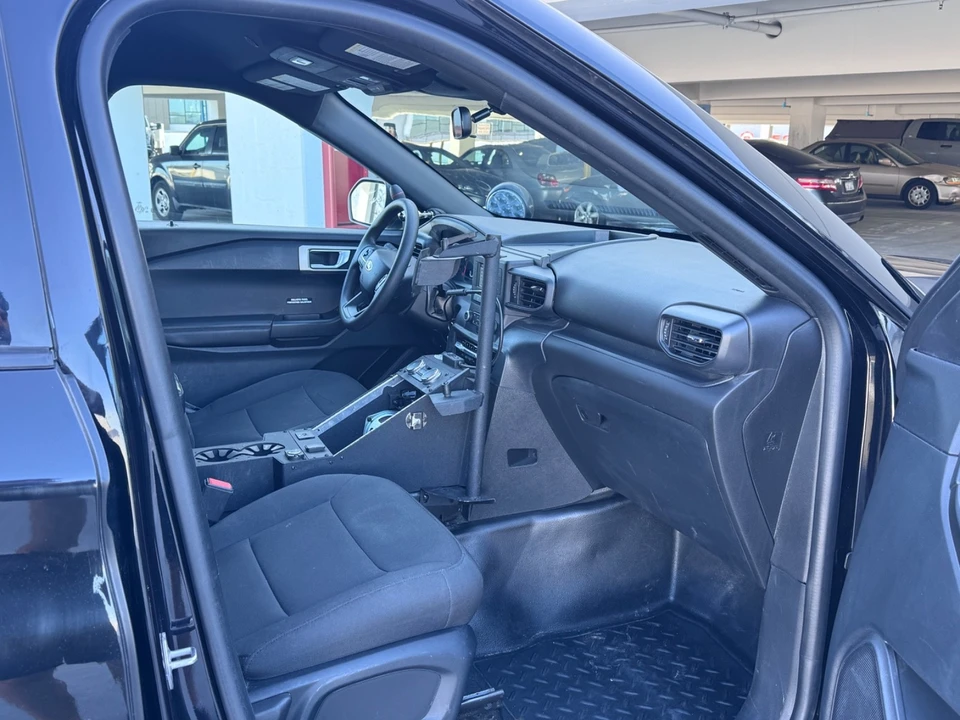 2022 Ford Explorer 6th Gen - Image 20 of 21