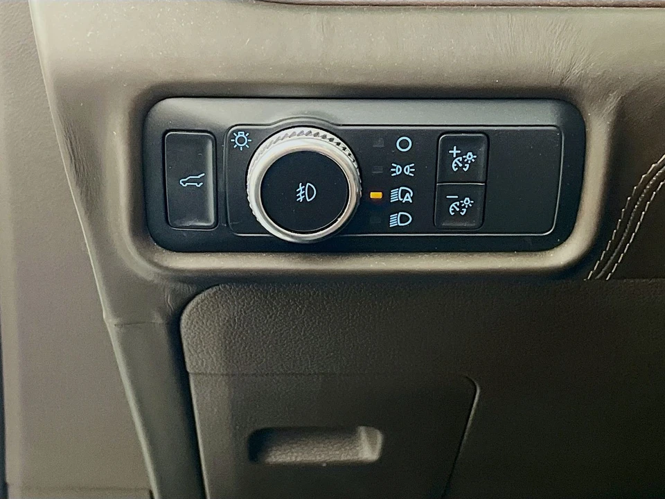 2022 Ford Explorer 6th Gen - Image 12 of 21