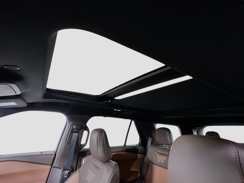 2022 Ford Explorer 6th Gen - Image 16 of 21