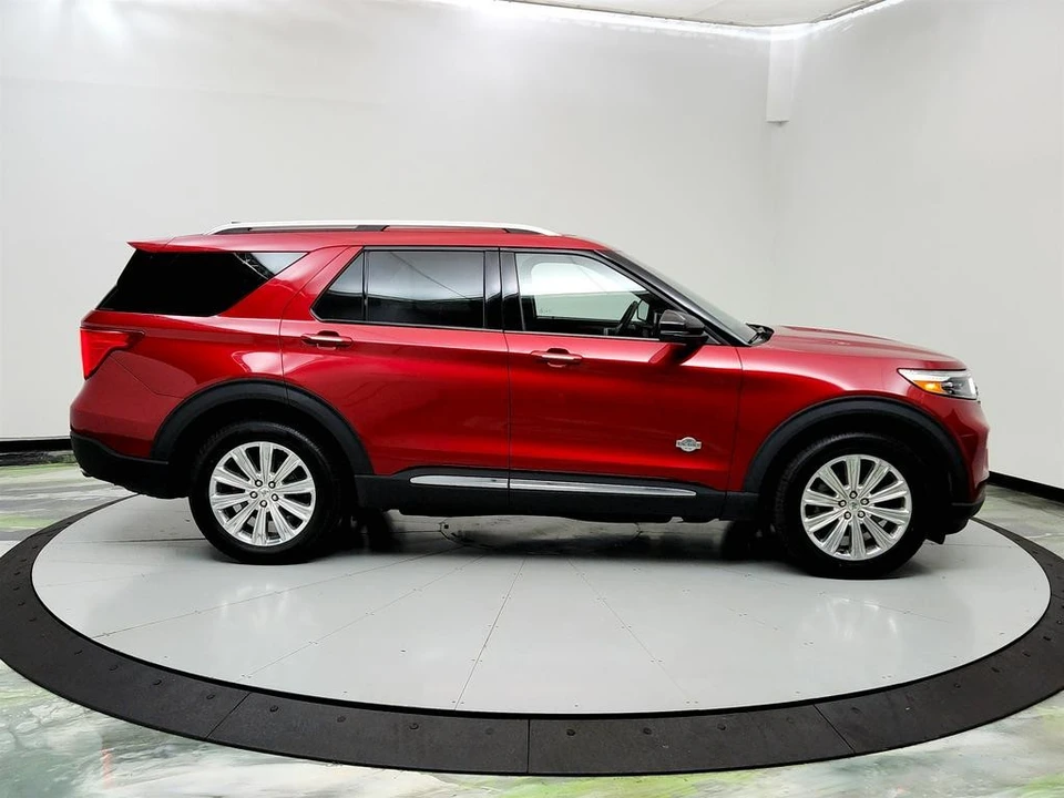 2022 Ford Explorer 6th Gen - Image 4 of 12