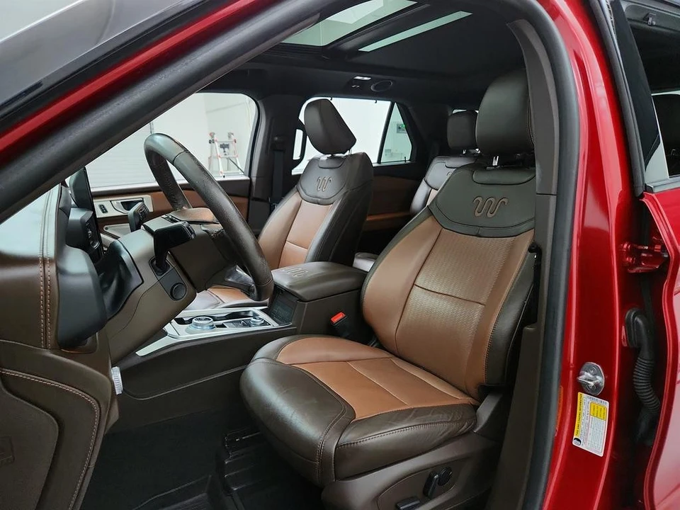 2022 Ford Explorer 6th Gen - Image 14 of 21