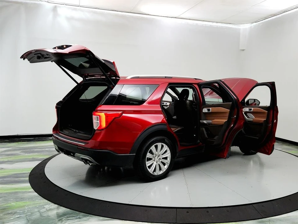 2022 Ford Explorer 6th Gen - Image 11 of 12