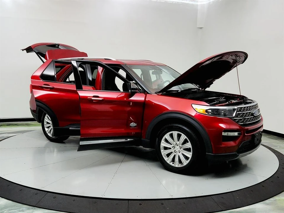 2022 Ford Explorer 6th Gen - Image 10 of 12