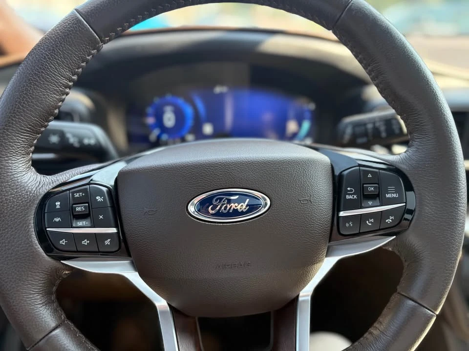 2022 Ford Explorer 6th Gen - Image 13 of 18