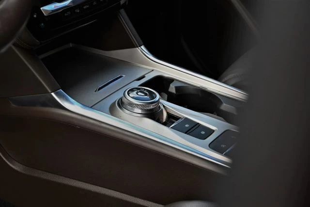 2022 Ford Explorer 6th Gen - Image 14 of 21