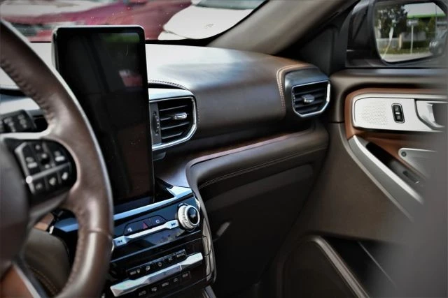 2022 Ford Explorer 6th Gen - Image 13 of 21